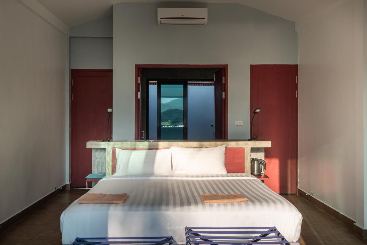 The Sanctuary Nam Ngum Beach Resort Vang Vieng Luaran gambar