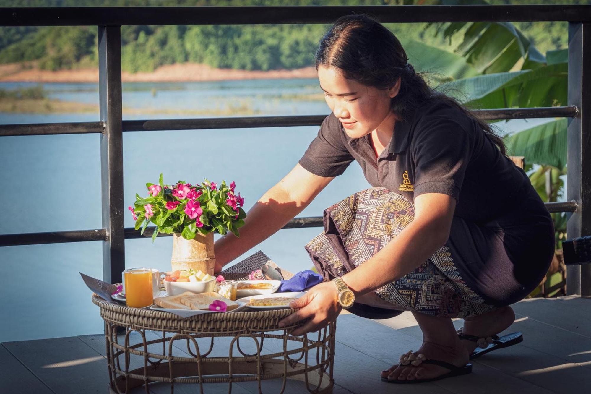 The Sanctuary Nam Ngum Beach Resort Vang Vieng Luaran gambar