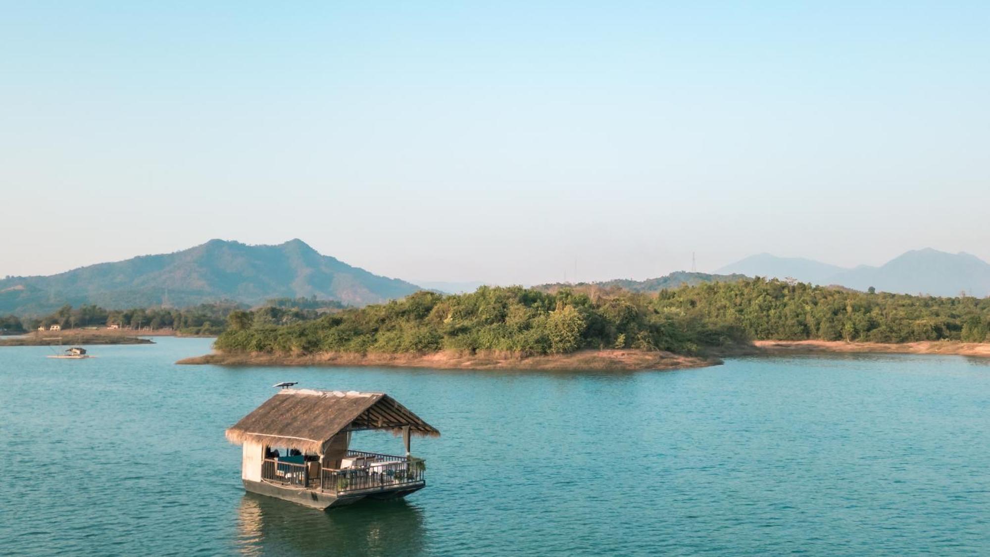 The Sanctuary Nam Ngum Beach Resort Vang Vieng Luaran gambar
