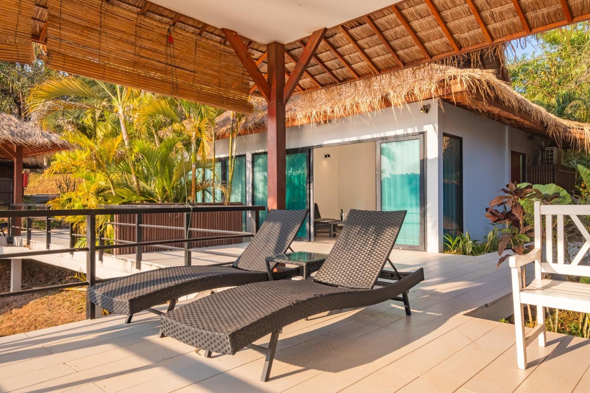 The Sanctuary Nam Ngum Beach Resort Vang Vieng Luaran gambar
