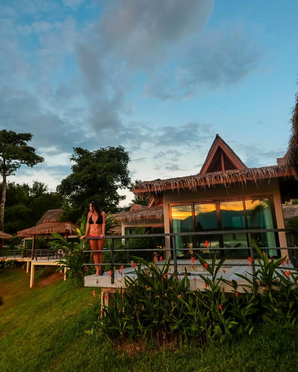The Sanctuary Nam Ngum Beach Resort Vang Vieng Luaran gambar