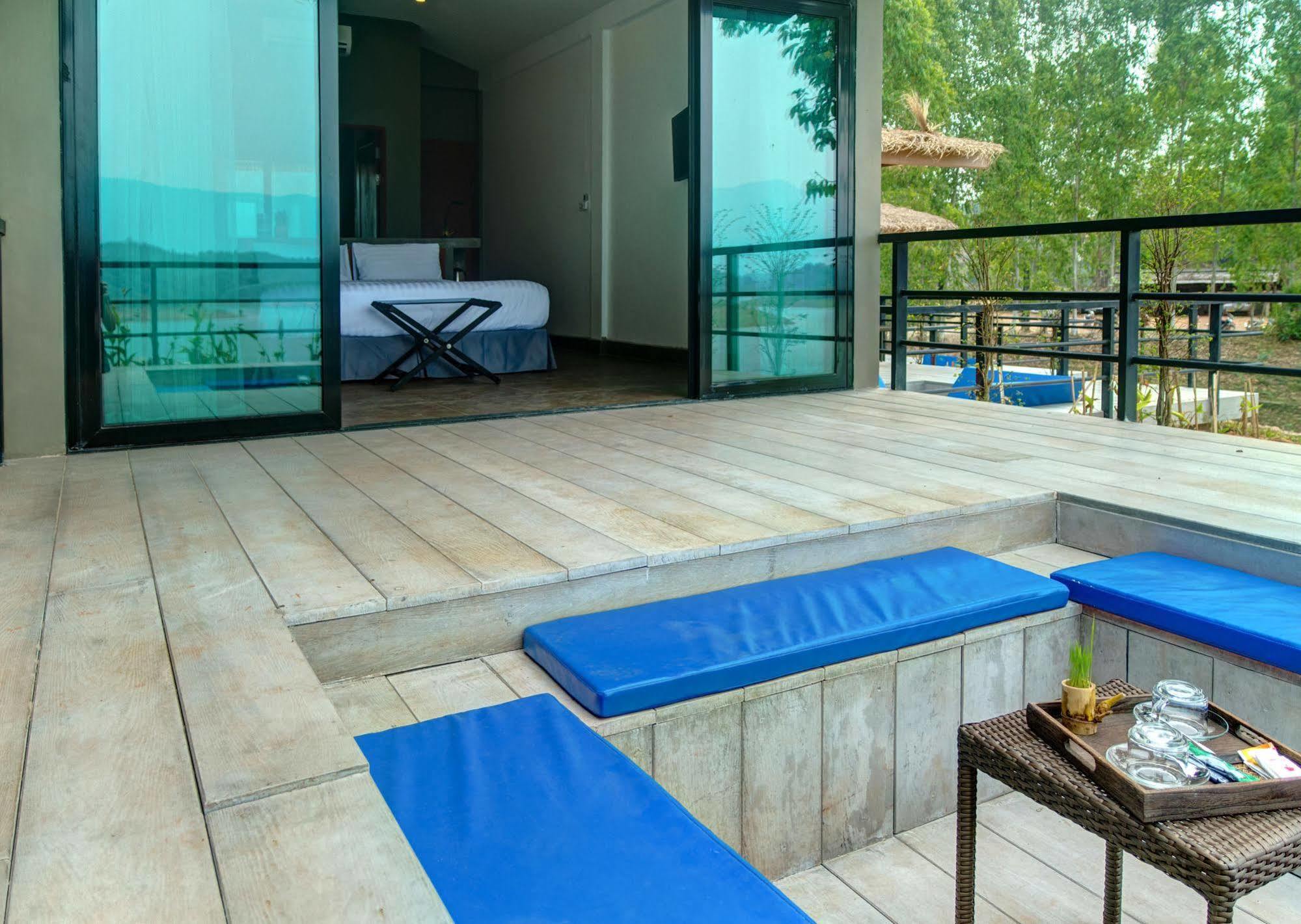 The Sanctuary Nam Ngum Beach Resort Vang Vieng Luaran gambar